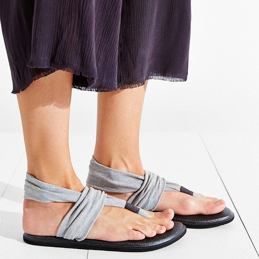 Sanuk Women's Yoga Sling 2 Flip Flop Sandal 🧘♀️